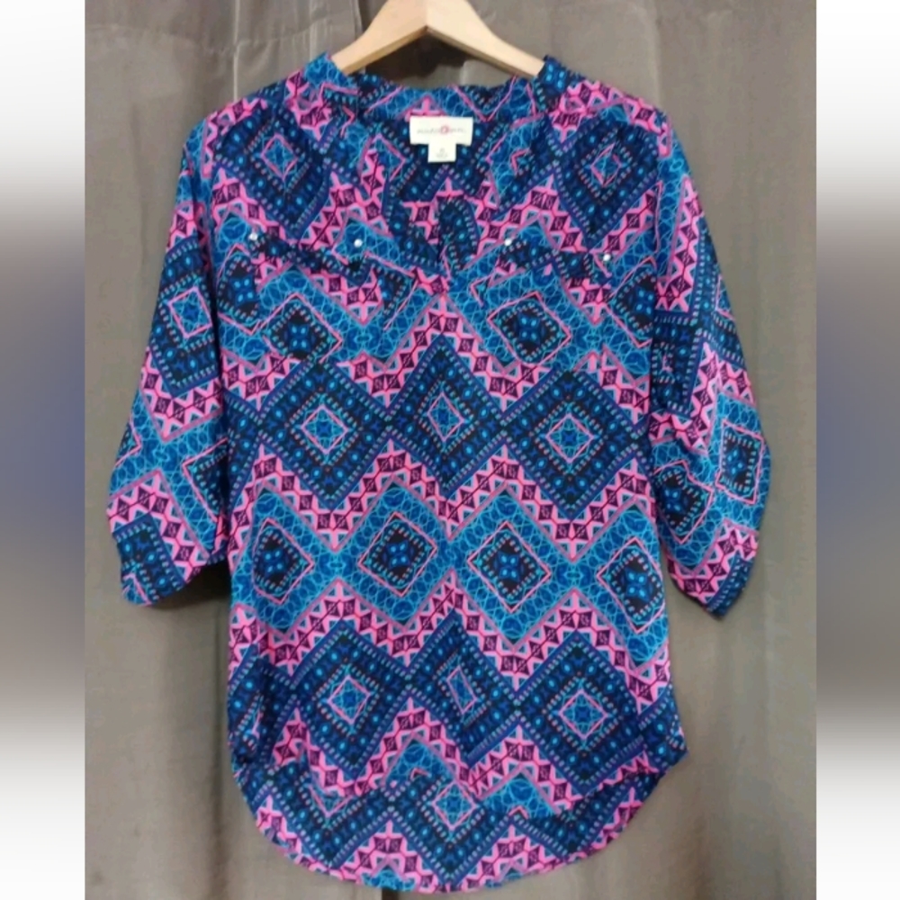 Wishful Park Vibrant Pretty Blouse Medium